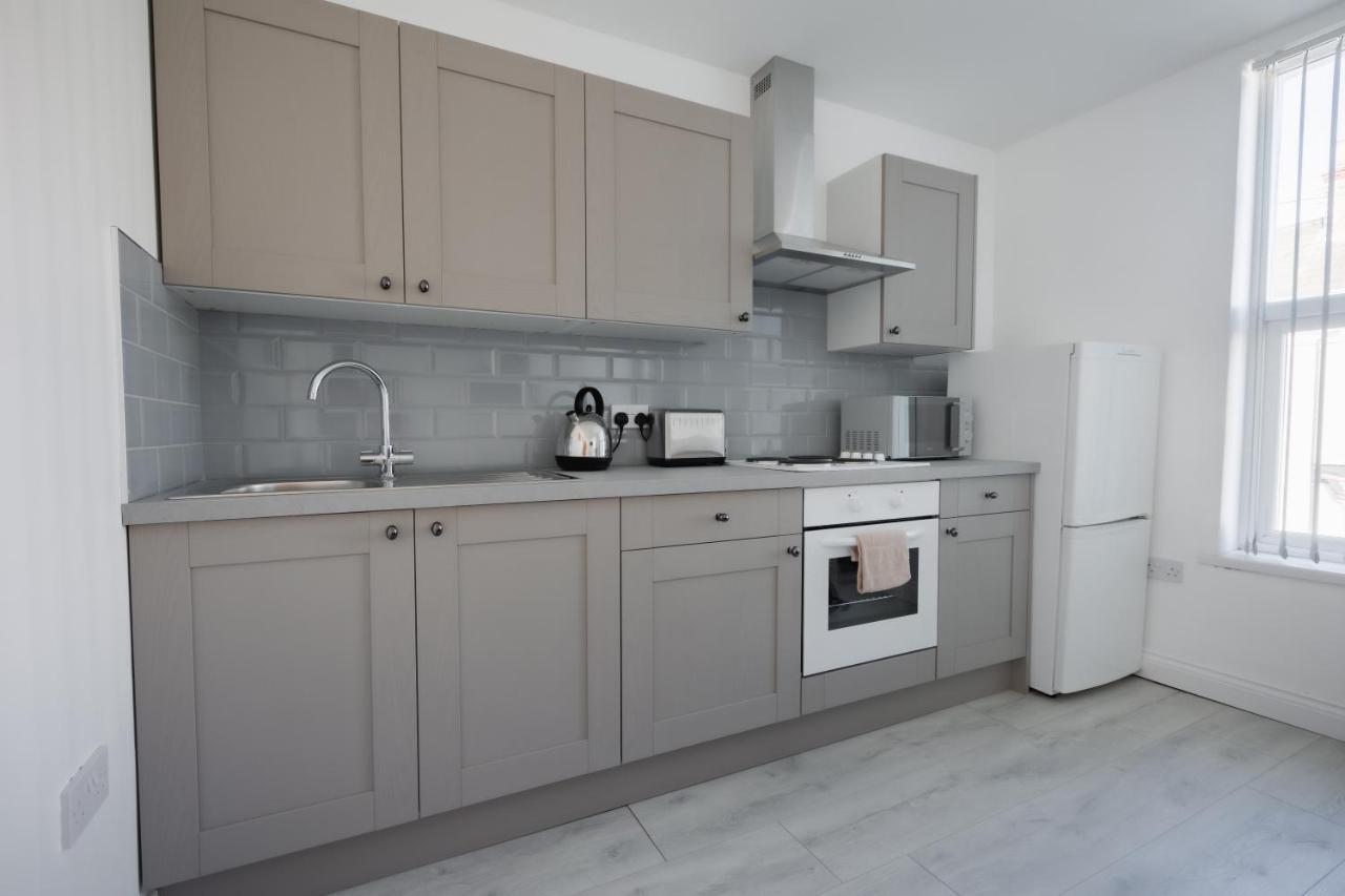 Platform Stadium Apartment With Parking キングストン・アポン・ハル エクステリア 写真